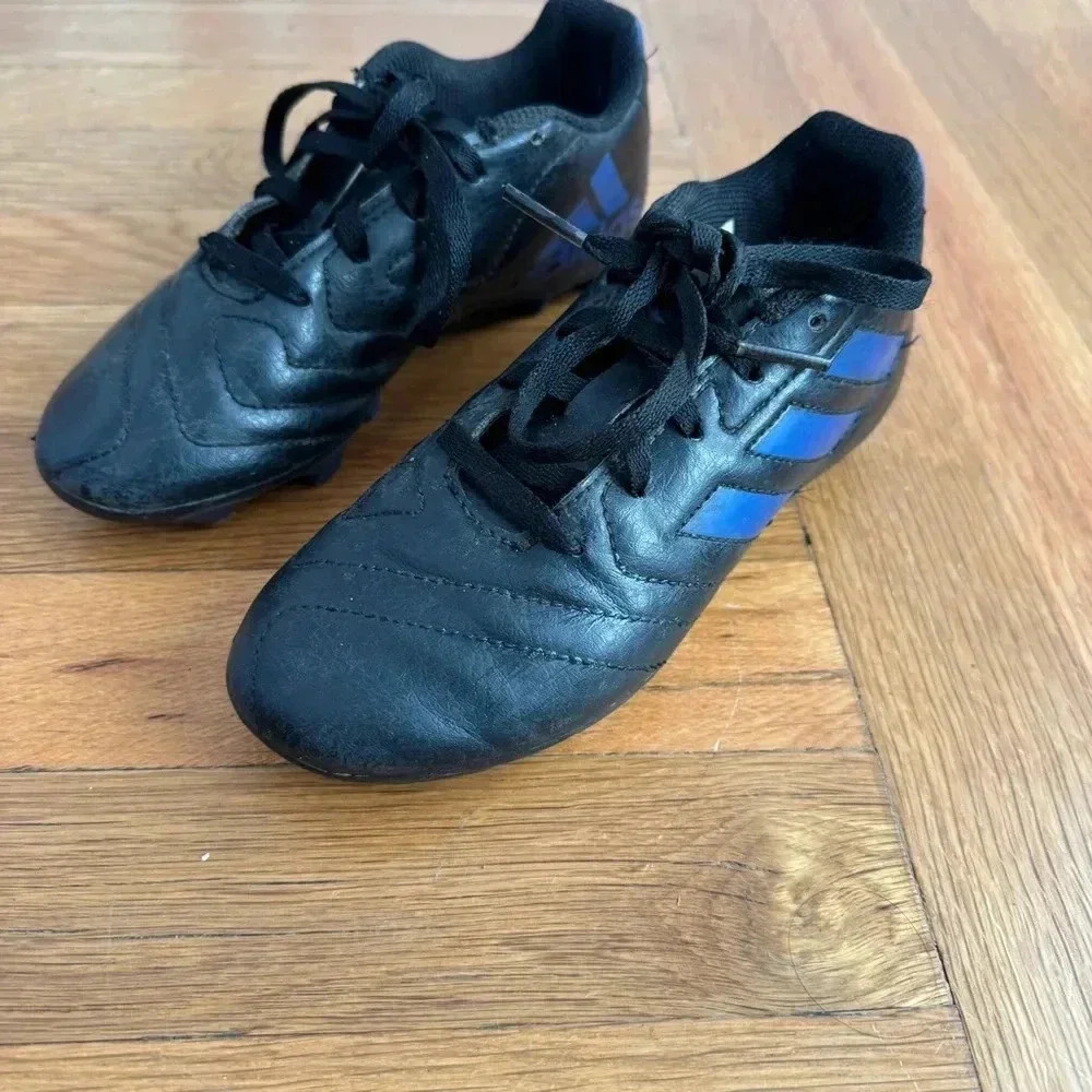 Kids Adidas goletto soccer cleats black and blue size 1